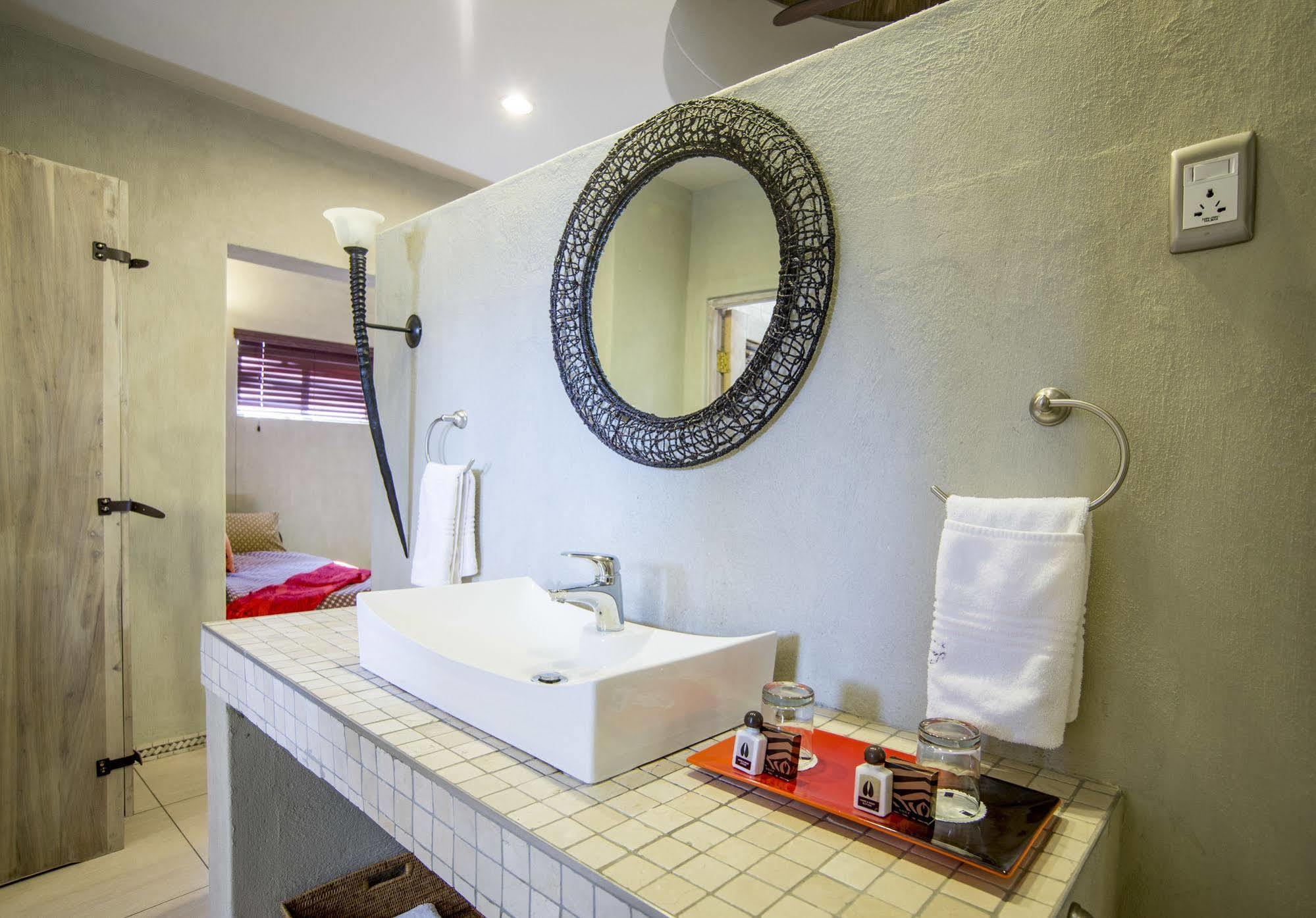 Hotel Sun Karros Daan Viljoen Windhoek Esterno foto