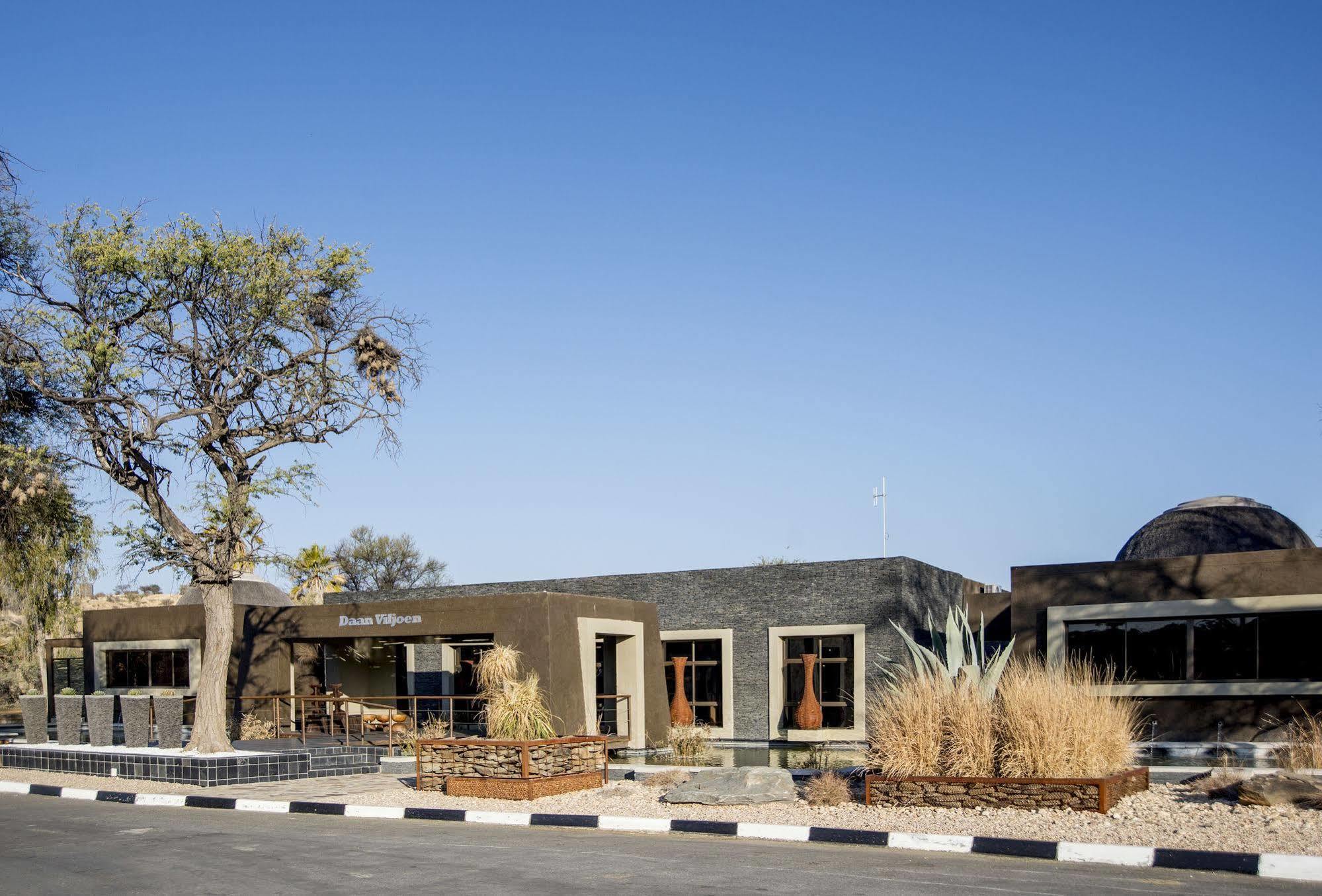 Hotel Sun Karros Daan Viljoen Windhoek Esterno foto