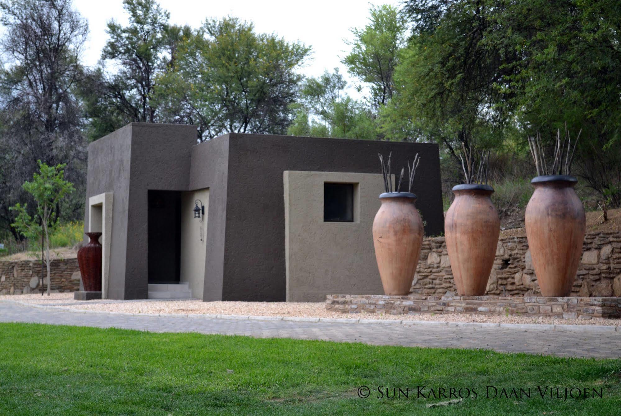Hotel Sun Karros Daan Viljoen Windhoek Esterno foto